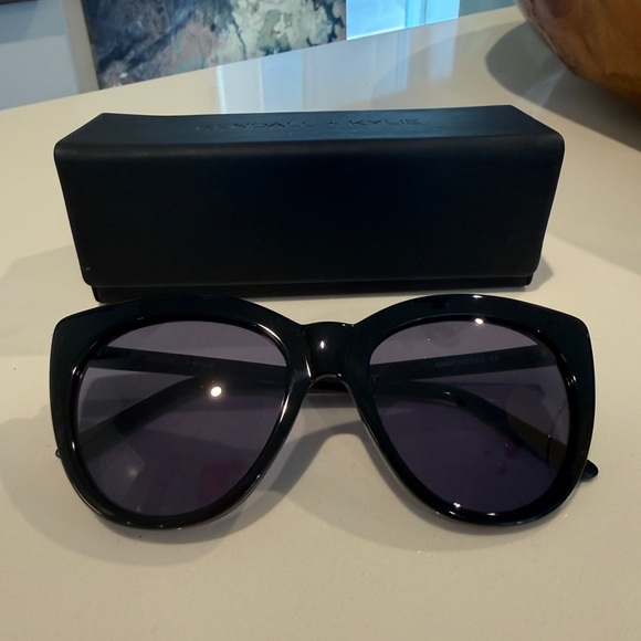 Kendall & Kylie Black Cat Eye Sunglasses - Picture 2 of 6